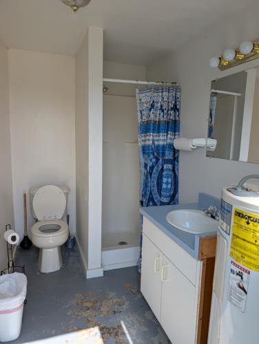 showerhouse_1